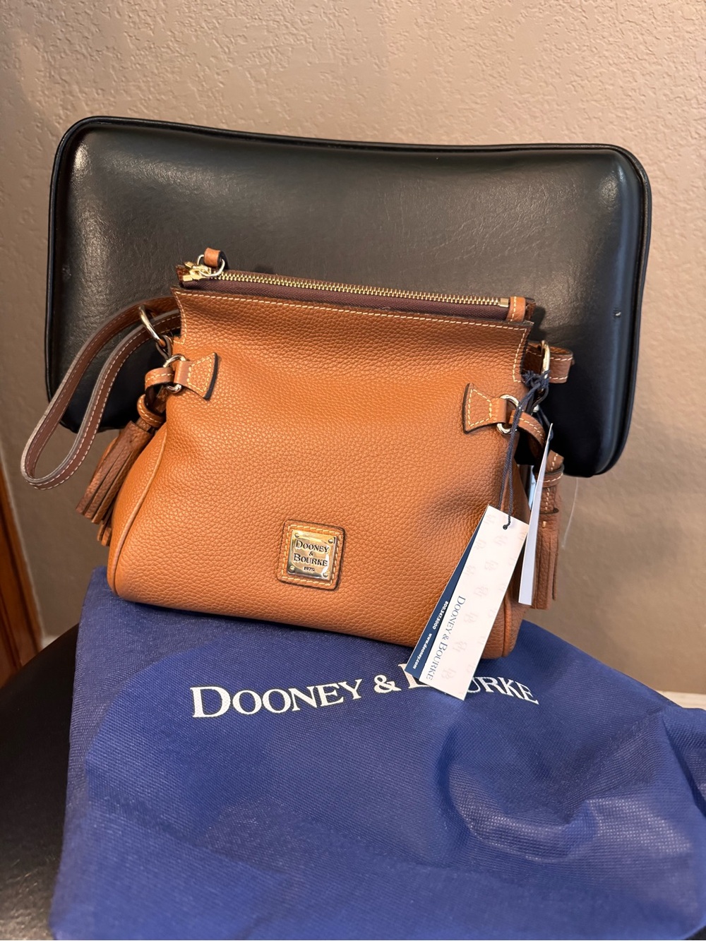 Dooney and bourke purse new